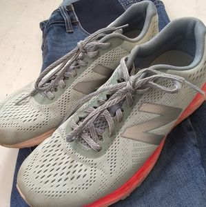 Mint Arishi Fresh Foam New Balance running shoes